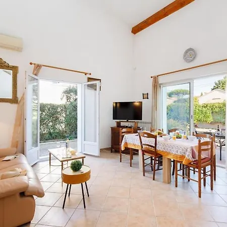 La Farigoule Yourhosthelper Vakantiehuis Antibes